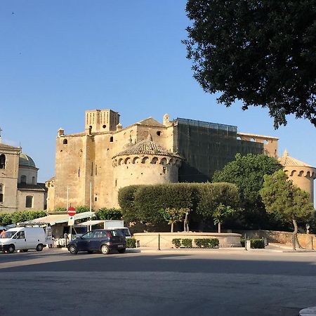 La Terrazza Sul Borgo Bed & Breakfast Serracapriola ภายนอก รูปภาพ
