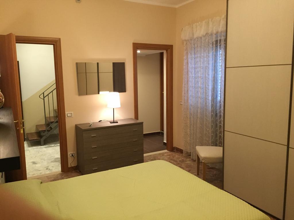 La Terrazza Sul Borgo Bed & Breakfast Serracapriola ภายนอก รูปภาพ