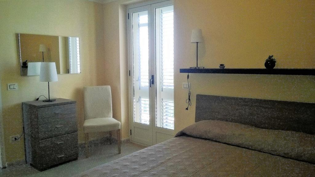 La Terrazza Sul Borgo Bed & Breakfast Serracapriola ภายนอก รูปภาพ